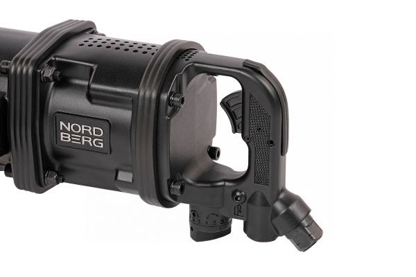 Пневмогайковерт ударный 1", 4700 Нм NP18420