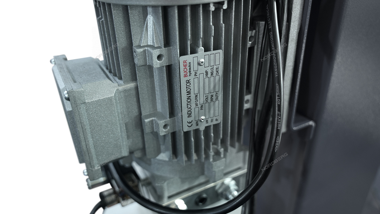 Подъемник четырехстоечный 5 т, c ручной траверсой 3 т N433, для сход-развала, механическое снятие 4450_MG(M)