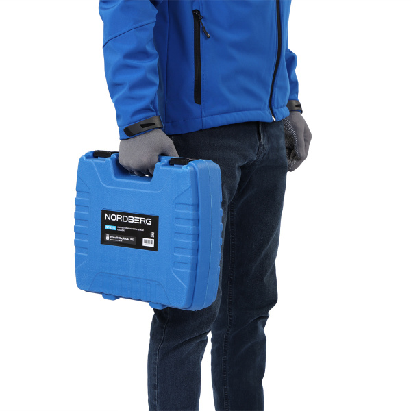 Коллектор манометрический со шлангами и муфтами в кейсе NFG31K