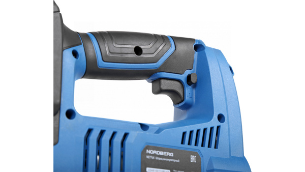 Шприц аккумуляторный для густой смазки, 420 мл NE774K