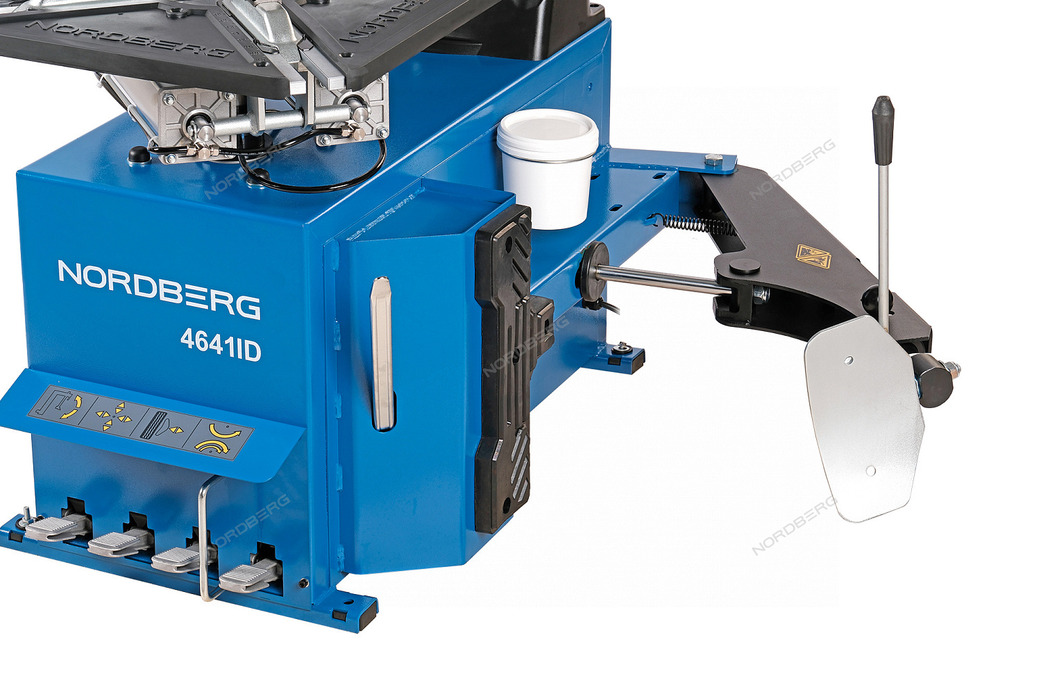 Станок шиномонтажный автомат, двухскоростной, стол с накладками, 380 В, синий 4641ID