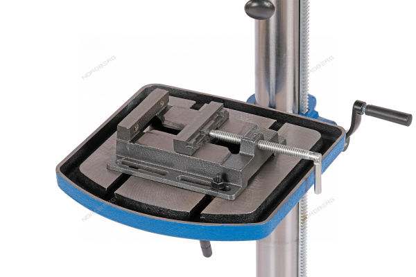 Станок сверлильный (1100 Вт, 25 мм, 16 скоростей, тиски) ND25118