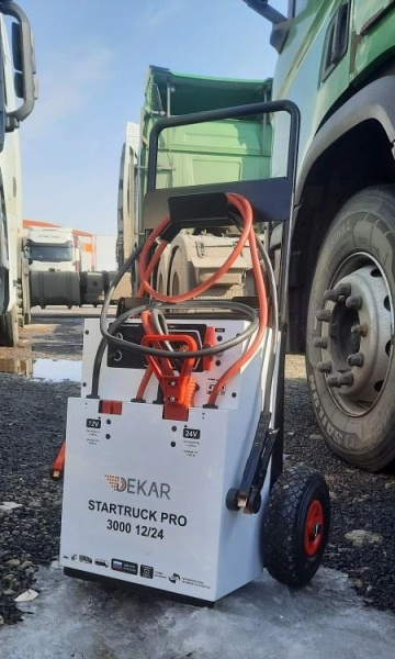 Автономное пусковое устройство DEKAR STARTRUCK PRO 3000 12.24